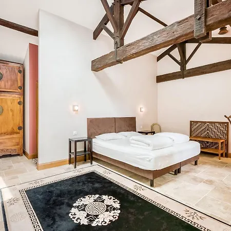 Chateau De La Vieille Chapelle Bed & Breakfast *