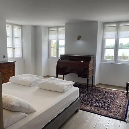 Chateau De La Vieille Chapelle Bed & Breakfast *