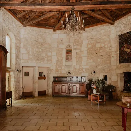 Chateau De La Vieille Chapelle Bed & Breakfast 4*