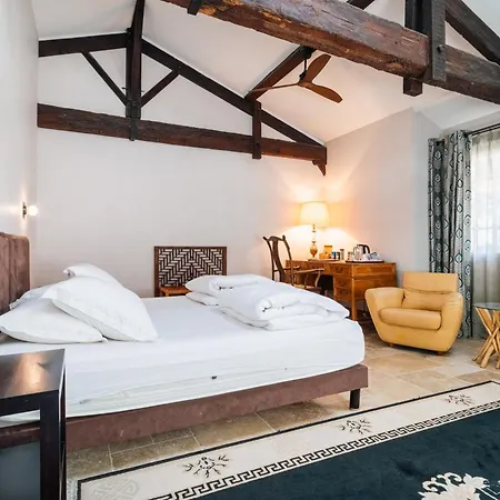 Chateau De La Vieille Chapelle 4*