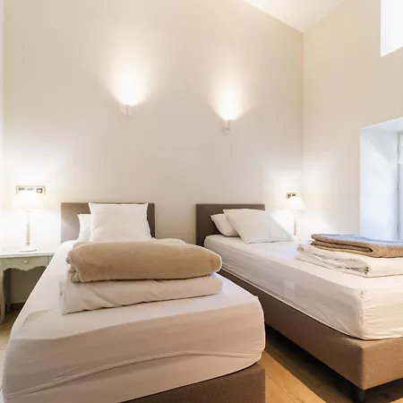 Bed & Breakfast Chateau De La Vieille Chapelle Lugon et l’Ile du Carney