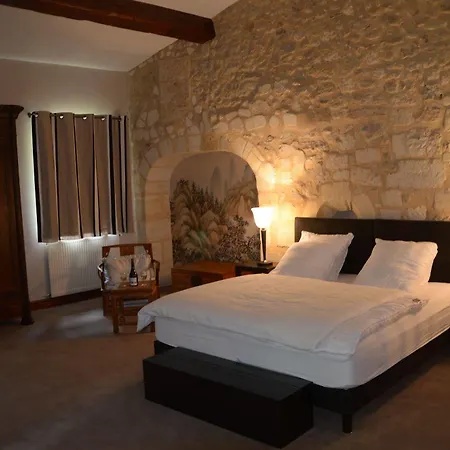 Bed & Breakfast Chateau De La Vieille Chapelle Lugon et l'Ile du Carney