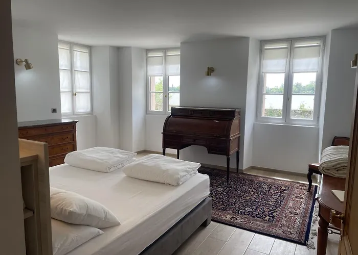 Chateau De La Vieille Chapelle Bed & Breakfast 4*